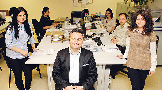 Öğrenciyken iş hayatını öğreniyorlar