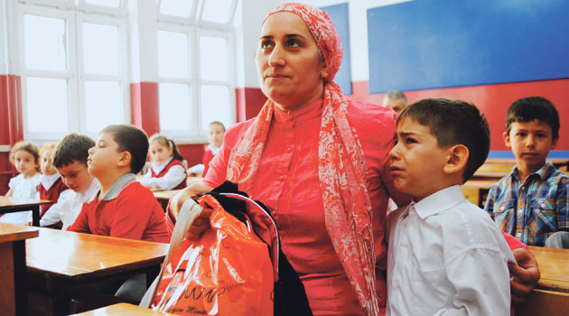 Okuldan korkan çocuğa nasıl yaklaşmalı?